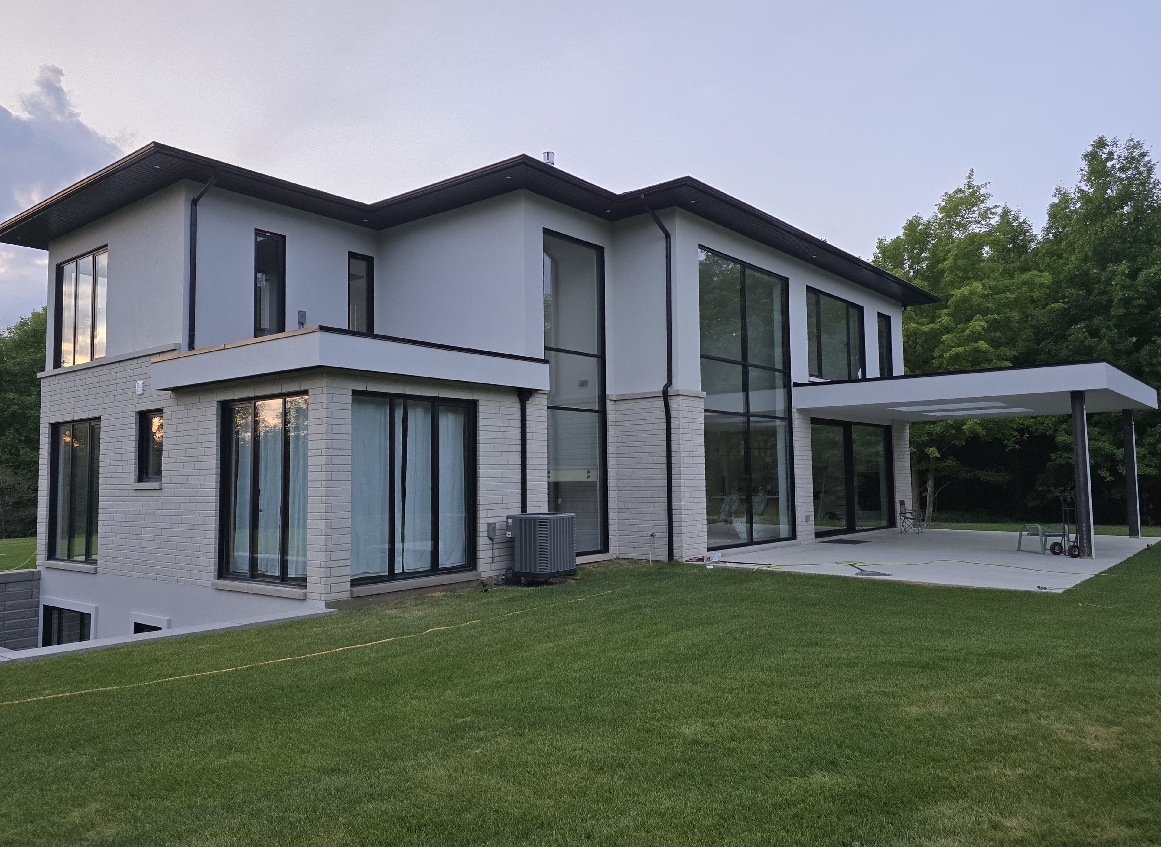 Spotless windows by Stingray Cleaning